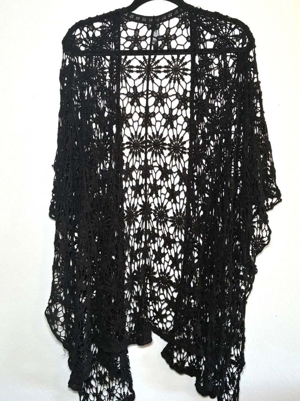 Torrid crochet floral ruana